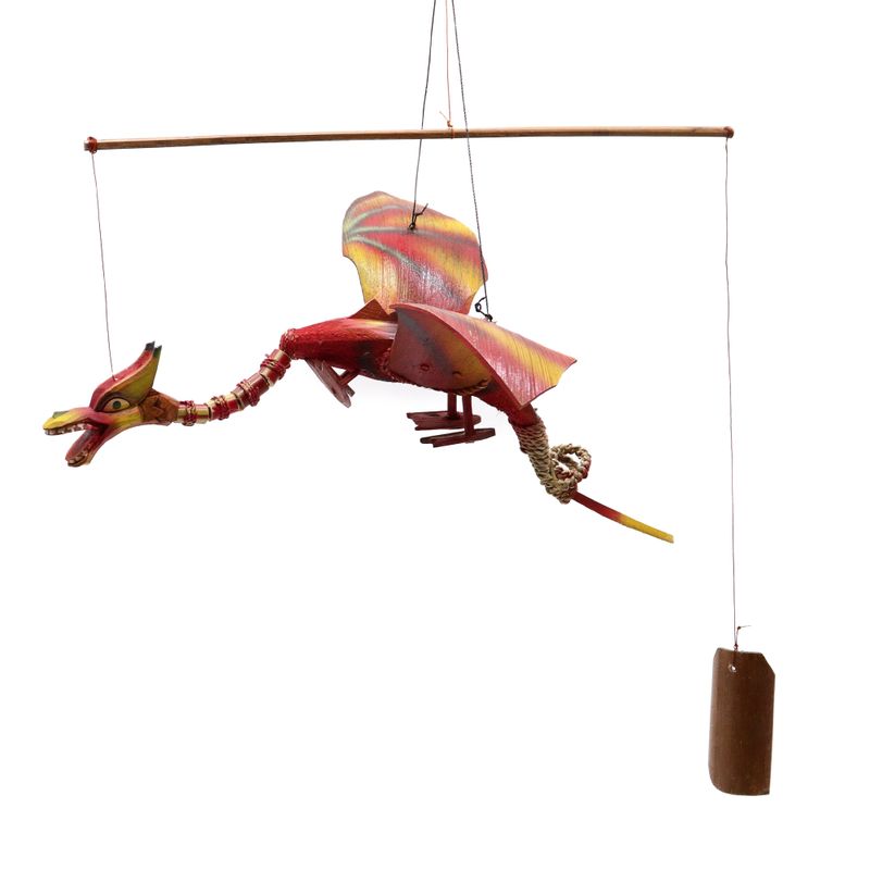 Röd Hängande Drake av Kokosnöt 37cm