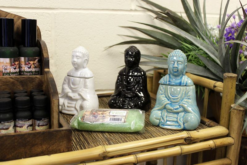 Sittande Buddha Oljebrännare - Vit
