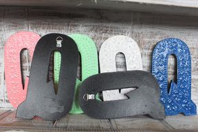Bokstav "Q" - Olika Färger - 15cm