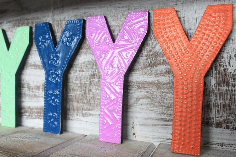 Bokstav "Y" - Olika Färger - 15cm