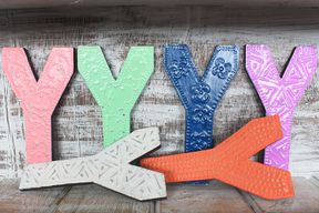 Bokstav "Y" - Olika Färger - 15cm