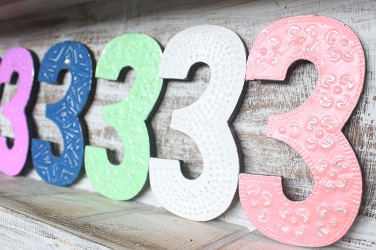 Siffra "3" - Olika Färger - 15cm