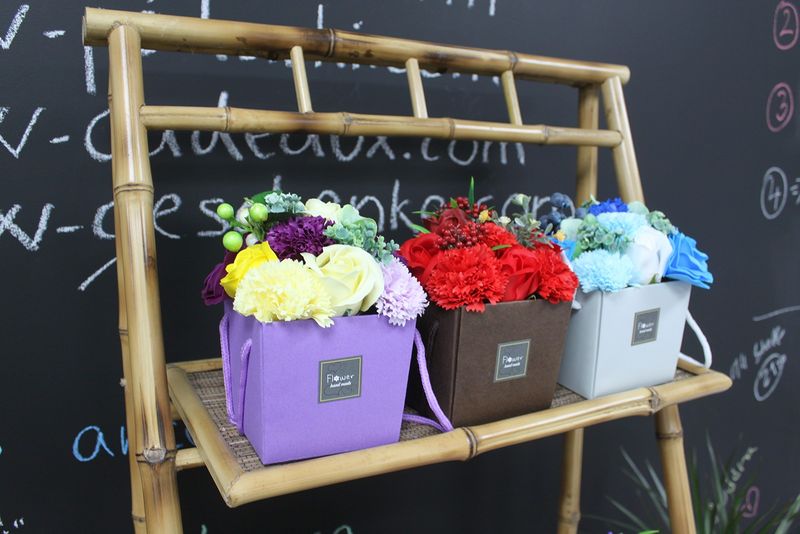 Tvålblomsterbukett - Rosa ros och nejlika - SPECIELL