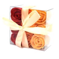 Ask med 9 Tvålblommor - Persikofärgade Rosor