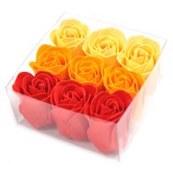 Ask med 9 Tvålblommor - Persikofärgade Rosor