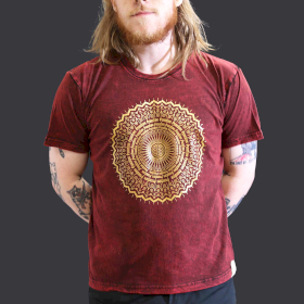 Stentvättad T-shirt (L) - Mandala - Vinröd