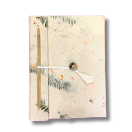 Stor Lokta Anteckningsbok med Blandade Blommor (21x15cm) - 45 Blad - Inkl. Bokmärke