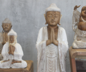 Handsnidade Buddhastatyer